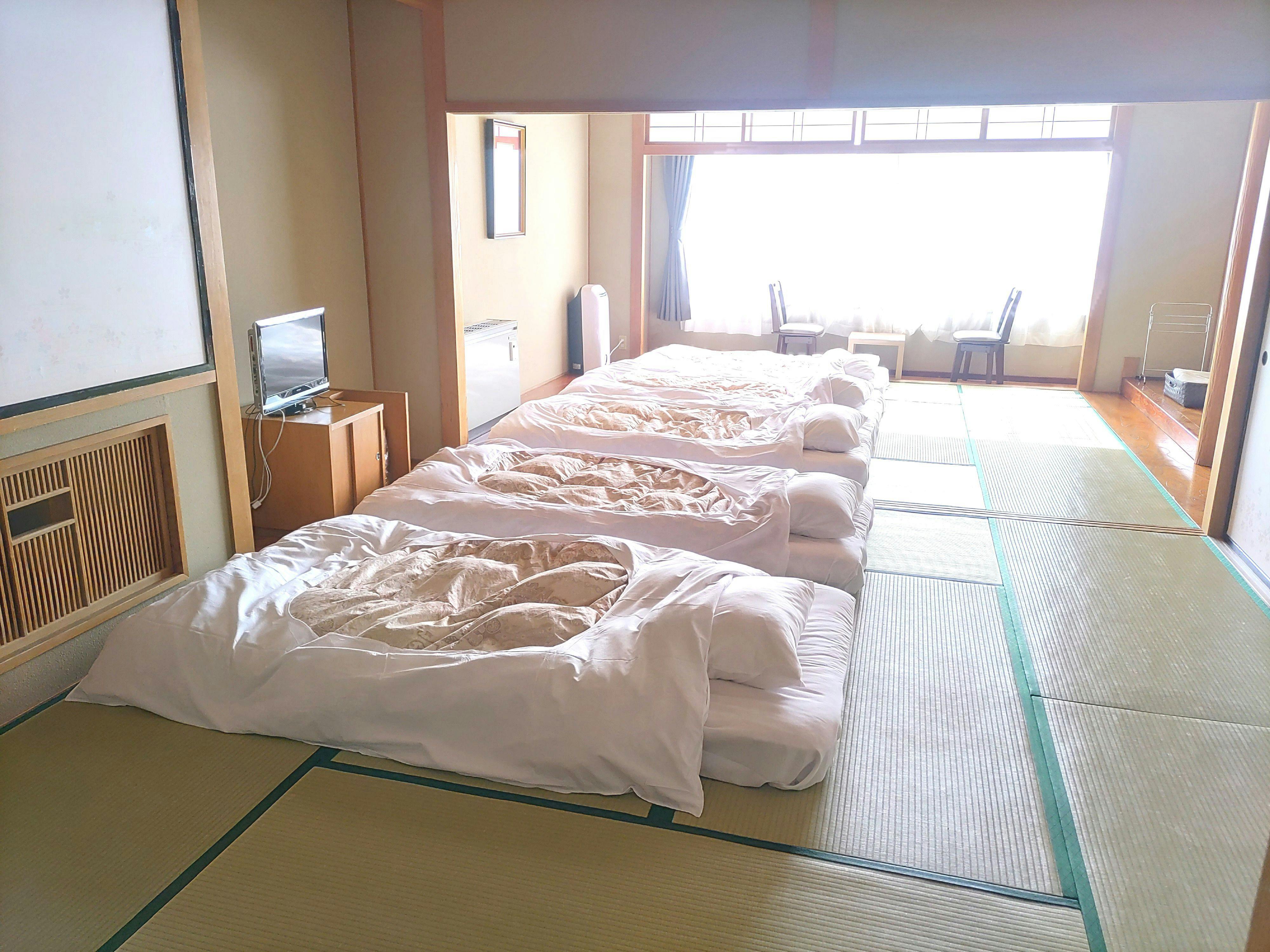 Ini adalah Kamar bergaya Jepang tipe dormitori.