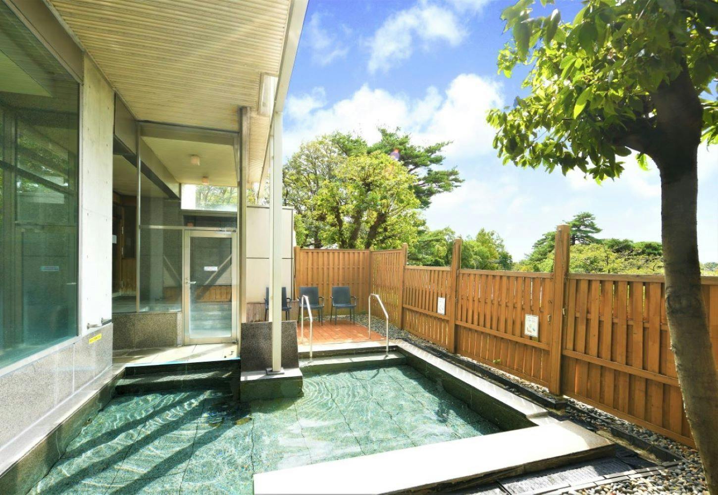 대욕장 (1F) 노천탕