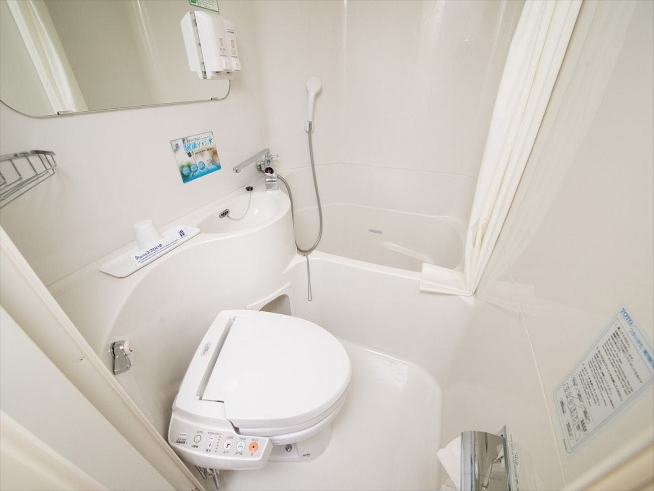 ห้องพักทุกห้องมีห้องน้ำในตัว