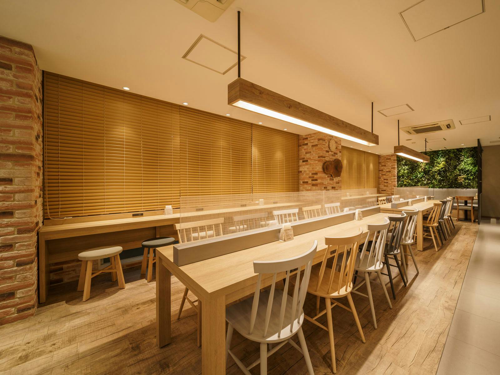 เพลิดเพลินกับอาหารอร่อยที่เลาจน์ Lojas