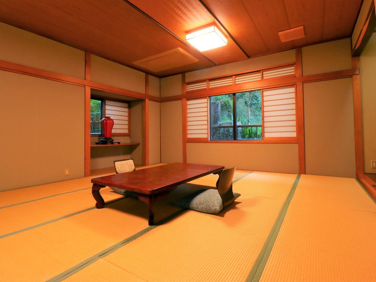 소음에 민감하신 분은 다른 객실을 선택하세요.