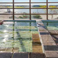 Pemandian umum (lantai 5)