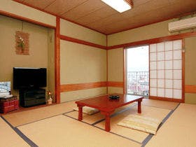 伊東宇佐美温泉　美味海鮮と宝石露天風呂の宿　民宿ふかべ