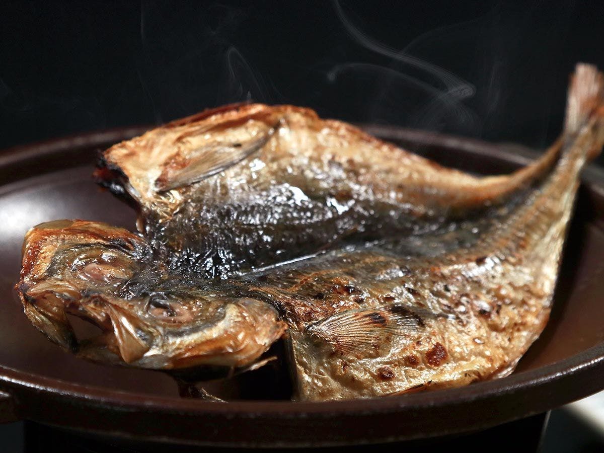 Ito Usami Onsen: Minshuku Fukabe - A Guesthouse with Delicious Seafood and Gemstone Open-Air Baths