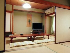伊東宇佐美温泉　美味海鮮と宝石露天風呂の宿　民宿ふかべ