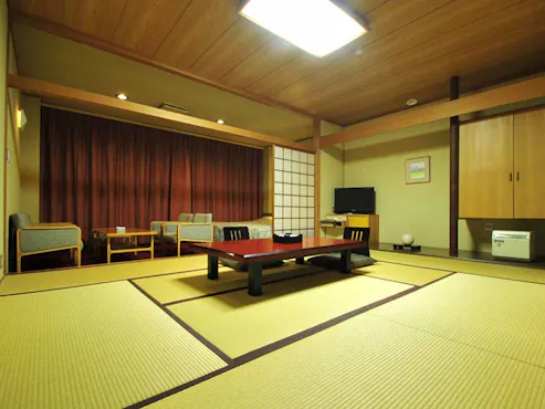 *동관 일본식 및 서양식 객실