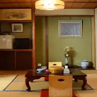 ห้องพักที่สว่างสดใสและผ่อนคลาย