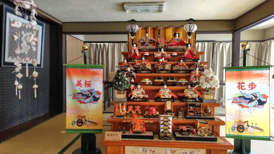 Itoya Ryokan: A Lodge Connecting "En" with Local Sake and Delicacies at the Foot of Kumano Taisha
