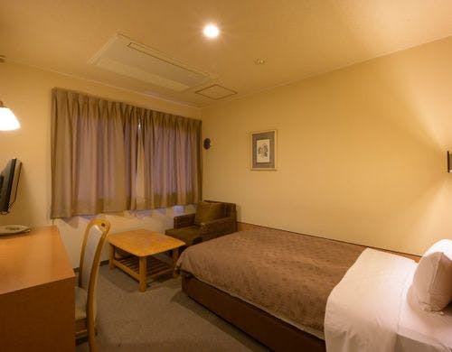 ソファとテーブルでゆったり快適