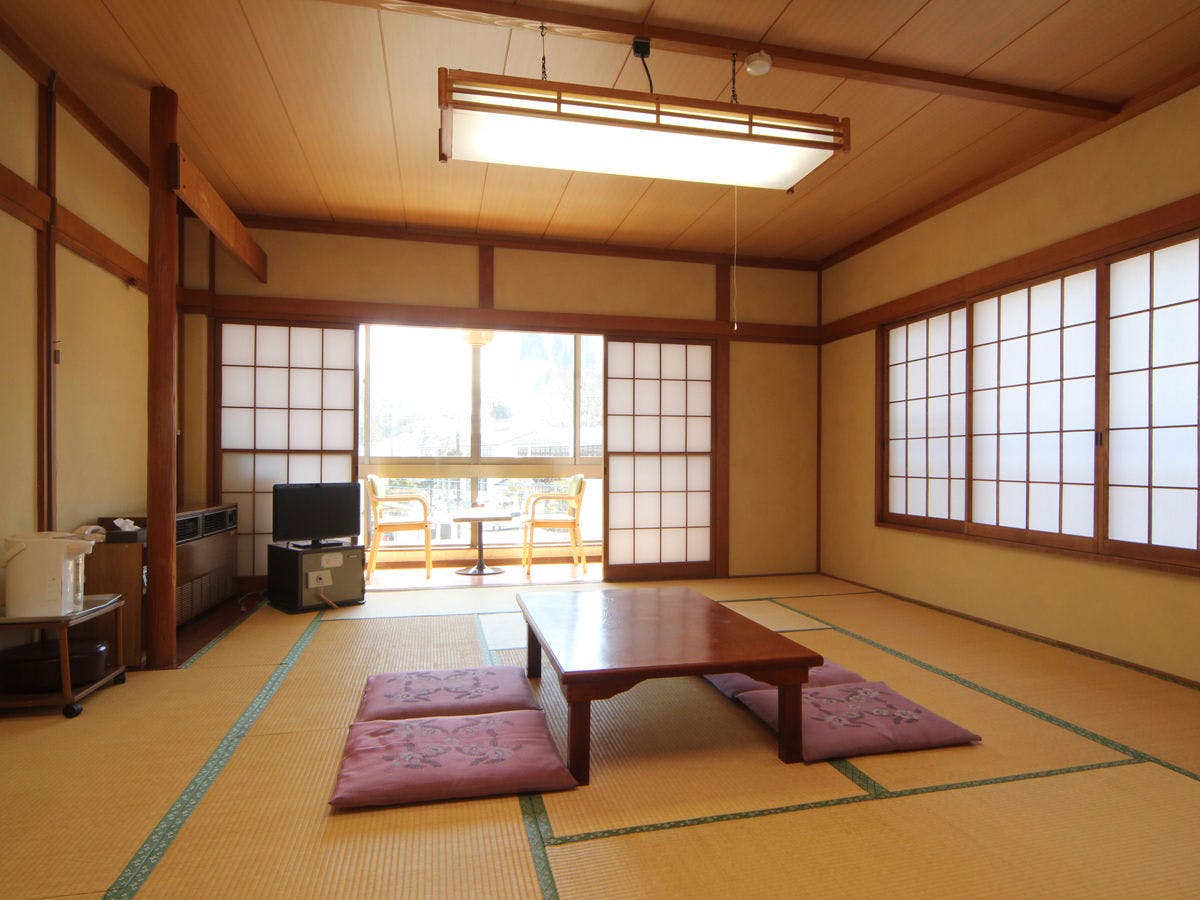 Yunishigawa Inn