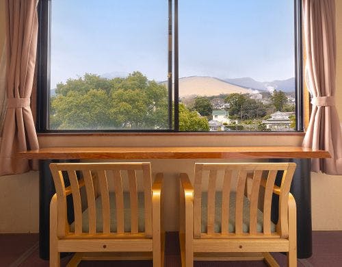 【和室】ゆったり10畳の広々和室（禁煙）