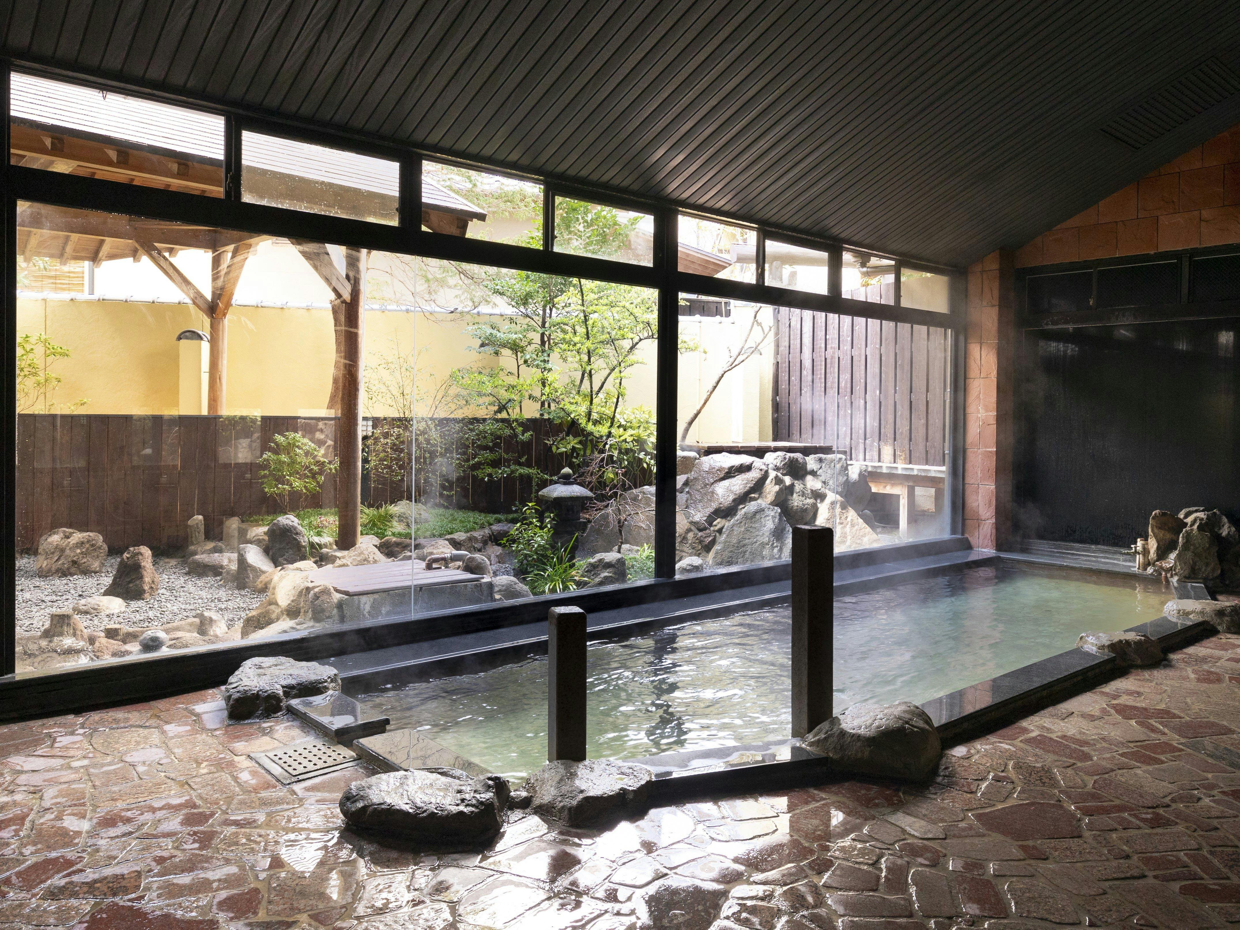 ห้องอาบน้ำรวม