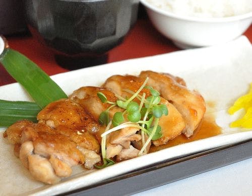 【日替わり朝食】若鶏の照り焼き定食