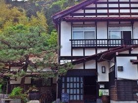民宿さと山