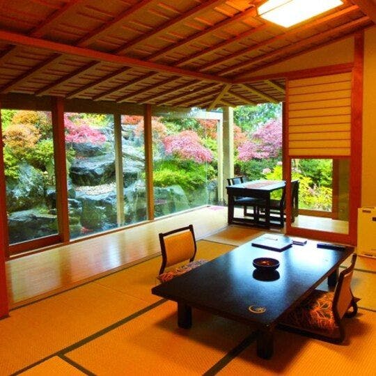 Inagaki Onsen Hotel Kagetsutei, a Hot Spring Inn with Natural Flowing Water, Famous Bath of Okutsugaru