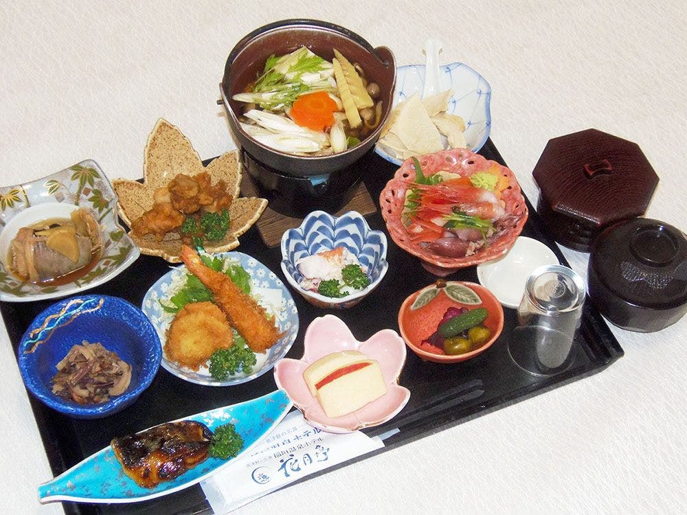 Inagaki Onsen Hotel Kagetsutei, a Hot Spring Inn with Natural Flowing Water, Famous Bath of Okutsugaru