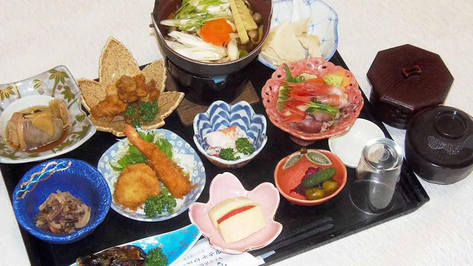Inagaki Onsen Hotel Kagetsutei, a Hot Spring Inn with Natural Flowing Water, Famous Bath of Okutsugaru