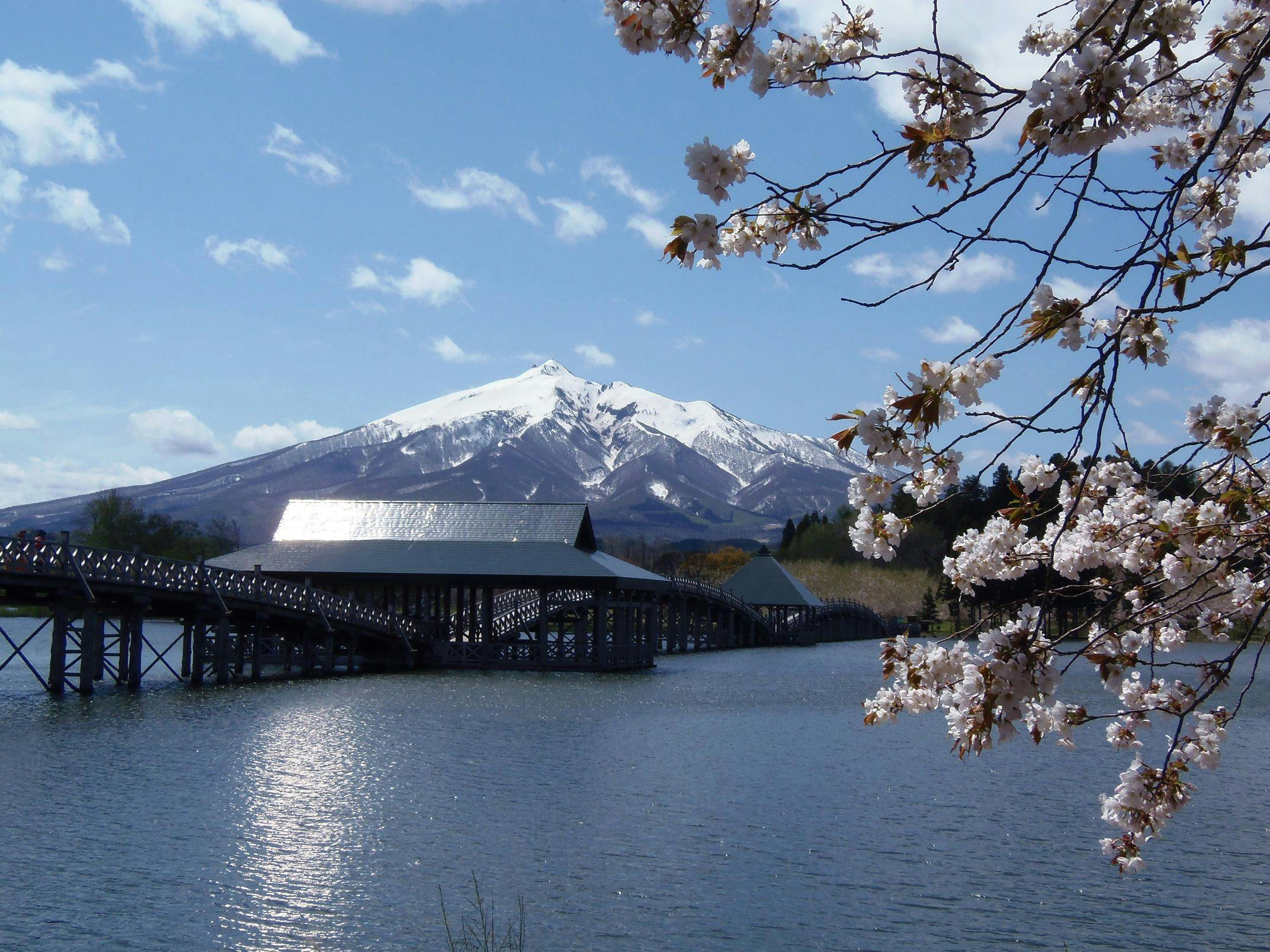 Inagaki Onsen Hotel Kagetsutei, a Hot Spring Inn with Natural Flowing Water, Famous Bath of Okutsugaru