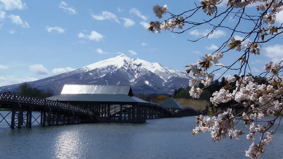 Inagaki Onsen Hotel Kagetsutei, a Hot Spring Inn with Natural Flowing Water, Famous Bath of Okutsugaru
