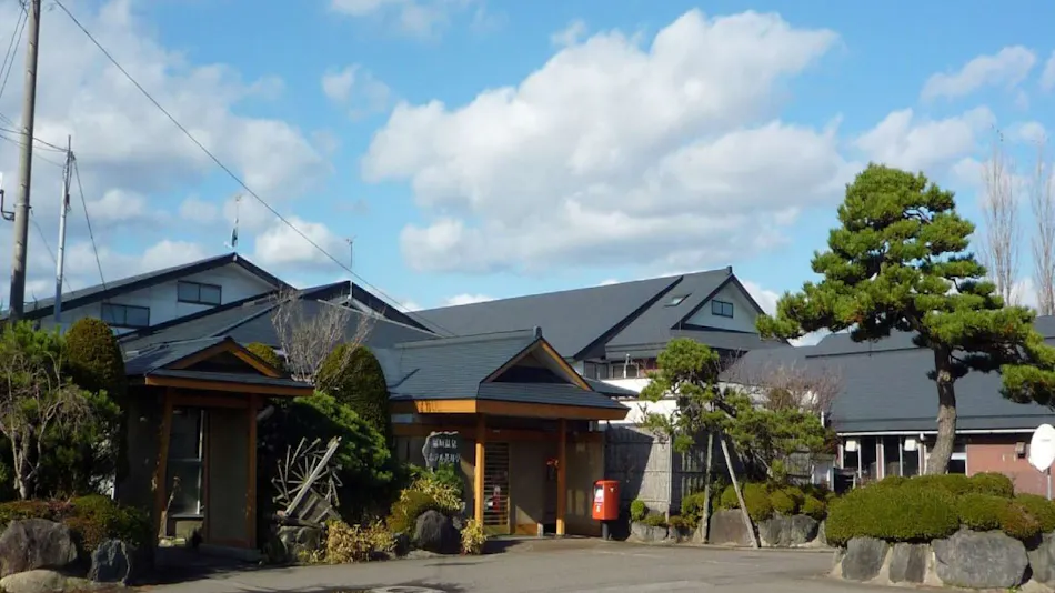 Inagaki Onsen Hotel Kagetsutei, a Hot Spring Inn with Natural Flowing Water, Famous Bath of Okutsugaru