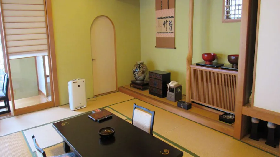 Inagaki Onsen Hotel Kagetsutei, a Hot Spring Inn with Natural Flowing Water, Famous Bath of Okutsugaru