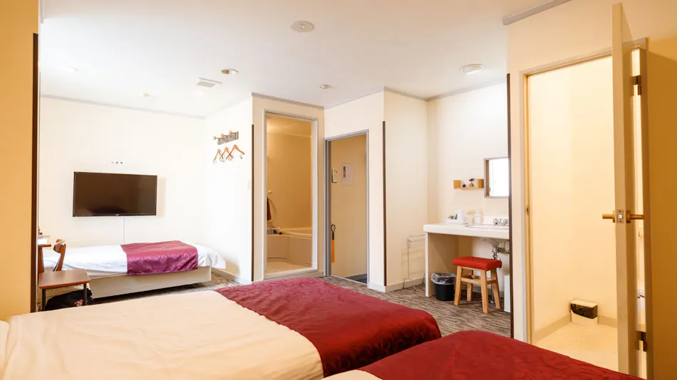 Kanazawa Station Front Hotel