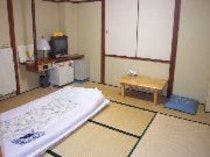 ห้องสไตล์ญี่ปุ่น 8 เสื่อทาทามิ (2-3 ท่าน)