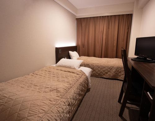 エコノミーツインルーム内観（朝）