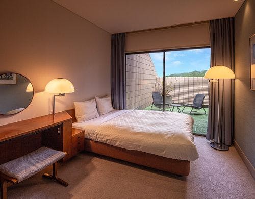 ＜バルコニーダブル＞