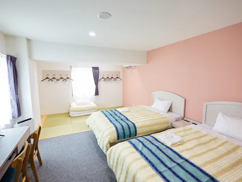 ห้องสไตล์ญี่ปุ่นและตะวันตก (สำหรับ 2-3 ท่าน) เหมาะสำหรับครอบครัวที่มีเด็ก♪