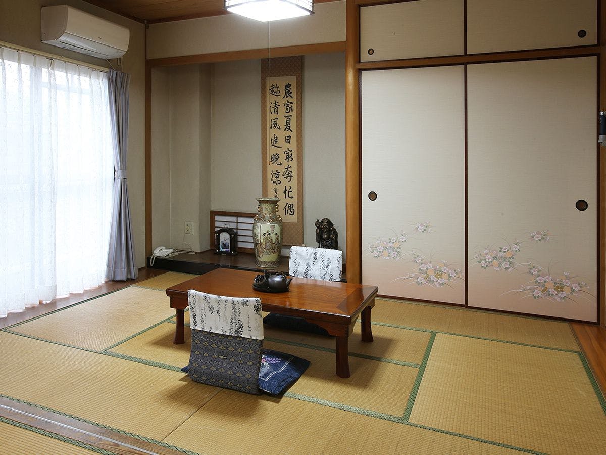 Shomoya Ryokan