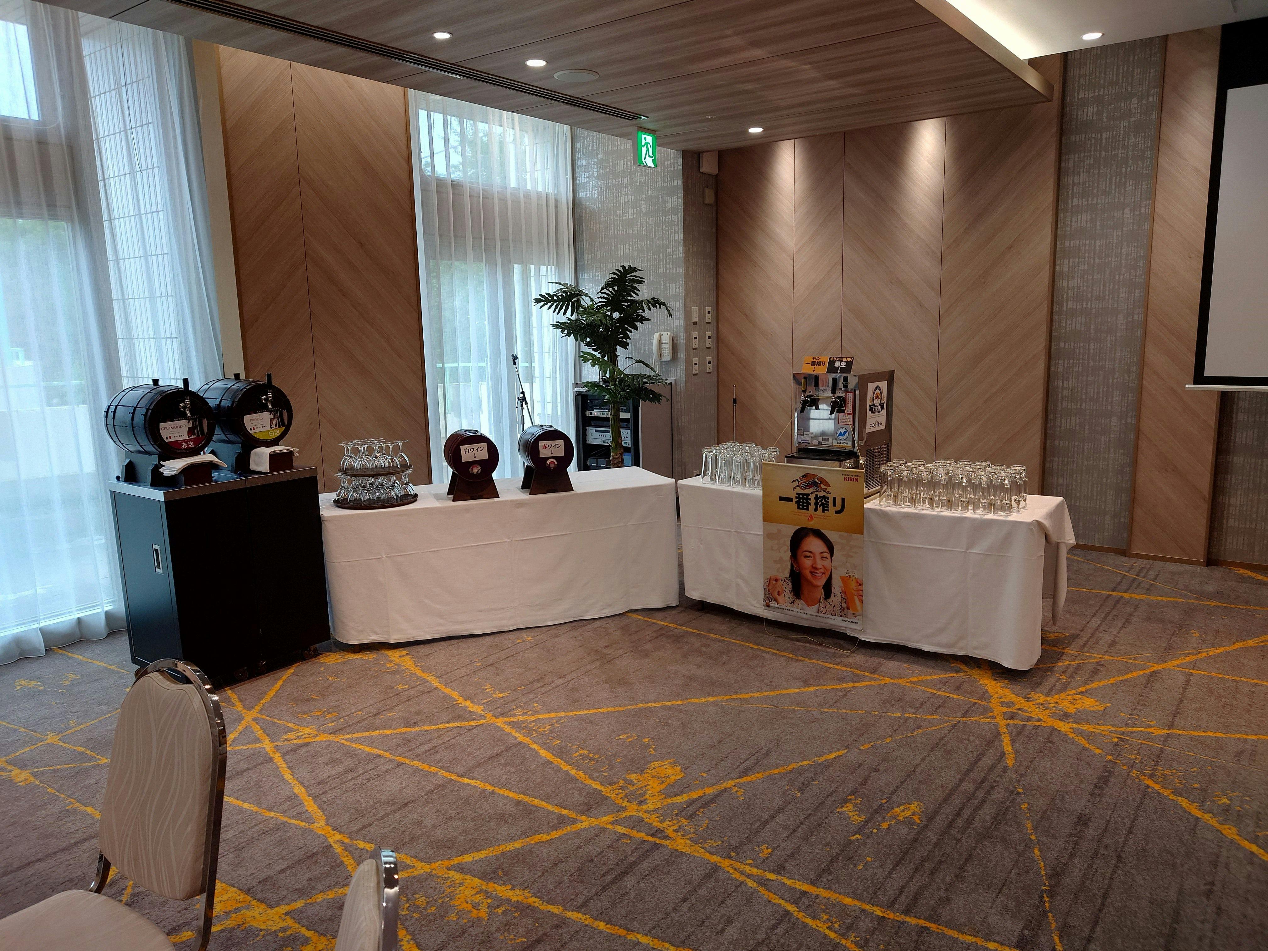 นี่คือเครื่องดื่มที่ให้บริการในเบียร์ฮอลล์