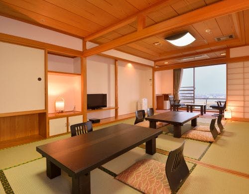 和室14畳です