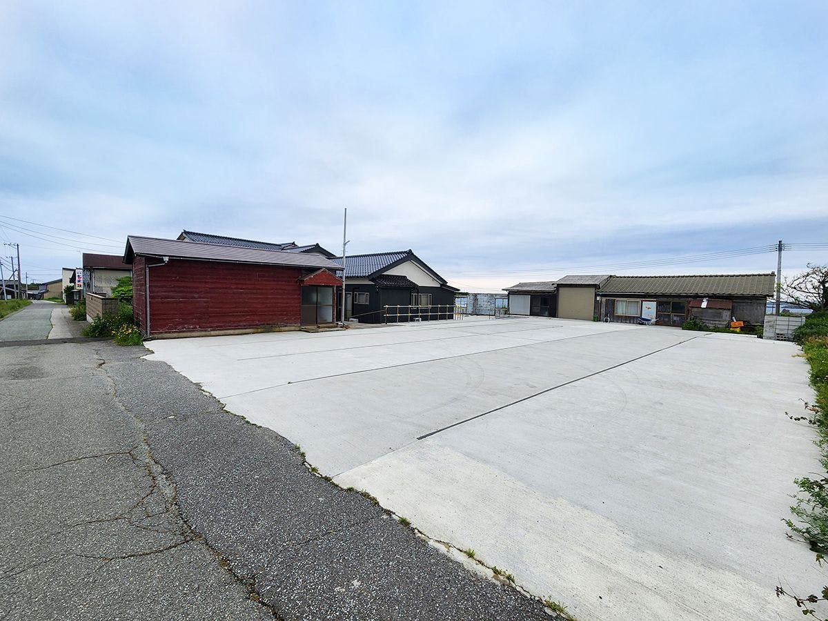 ที่จอดรถ ลานจอดรถที่ 2