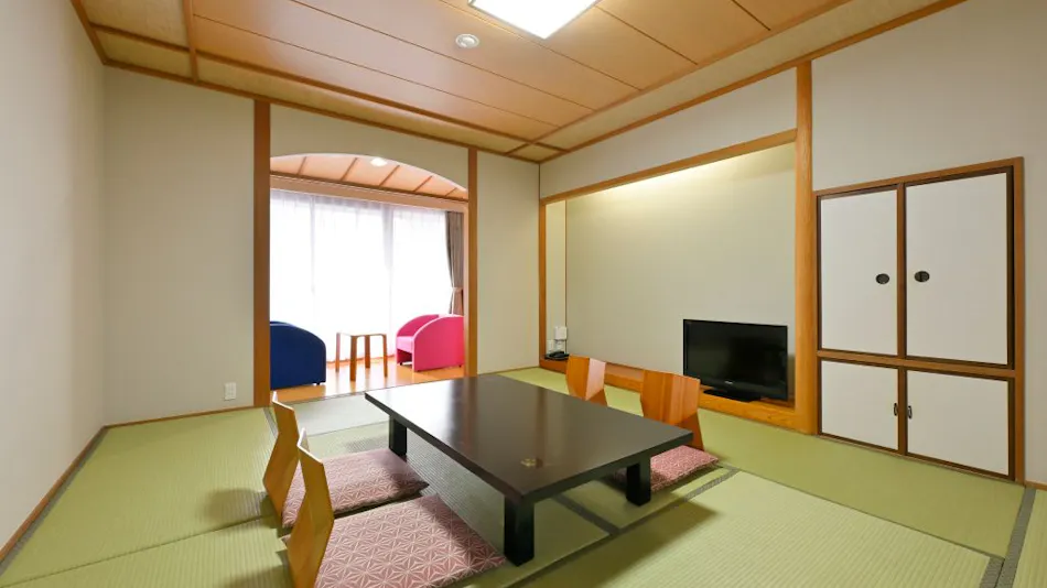 KKR Dogo Yuzuki (National Public Service Mutual Aid Association Dogo Resort)