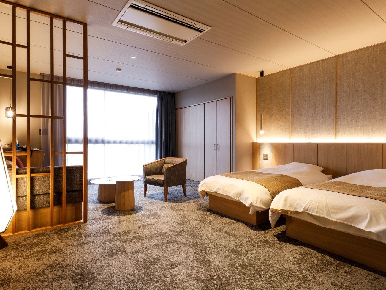 附有淋浴間的通用客房