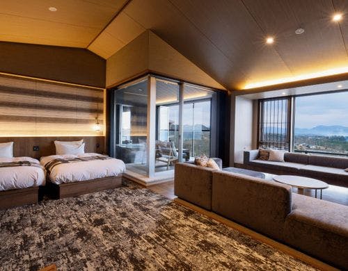 【701】最上階の広々展望風呂付客室