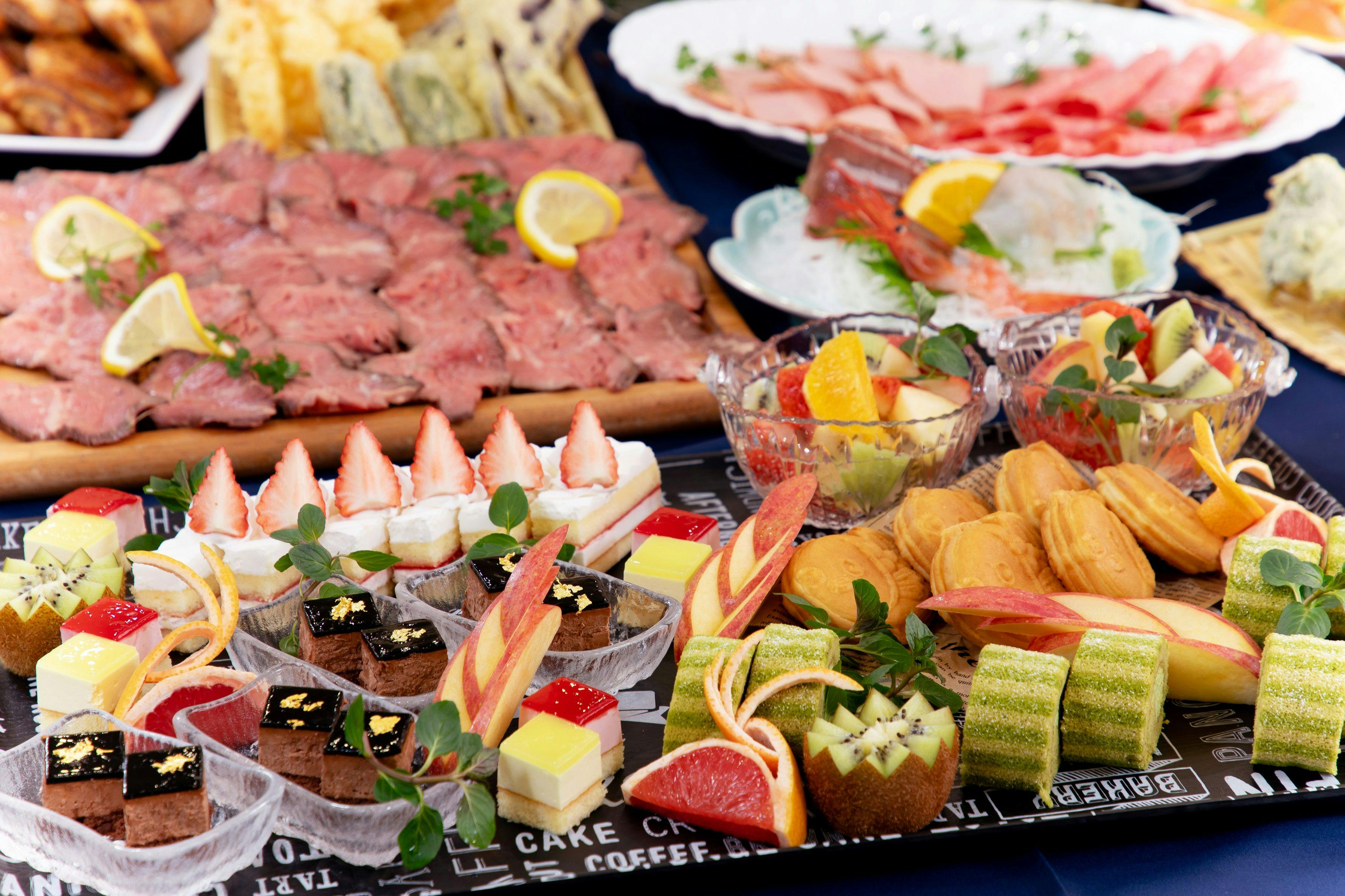 นี่คือบุฟเฟ่ต์อาหารเกาะที่ได้รับการรับรองจาก Sado Meshi-ran♪