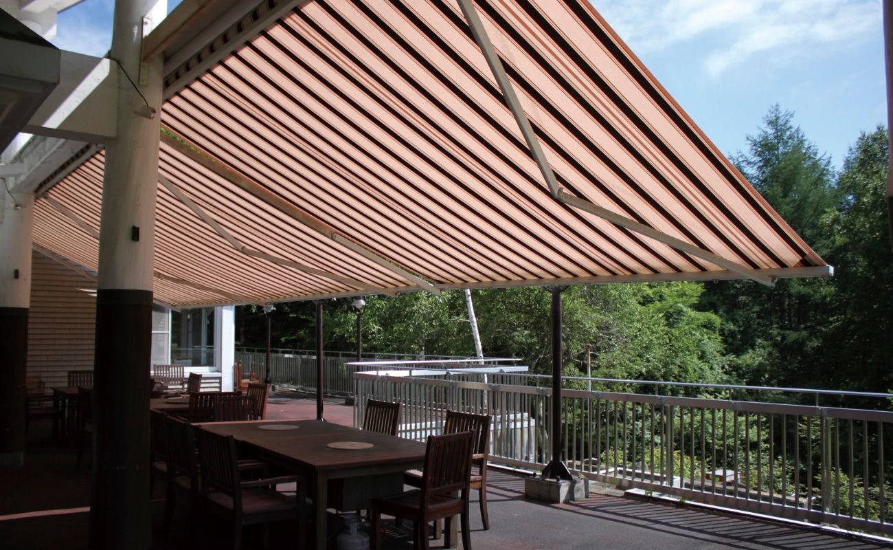 ระเบียงสนามกอล์ฟ