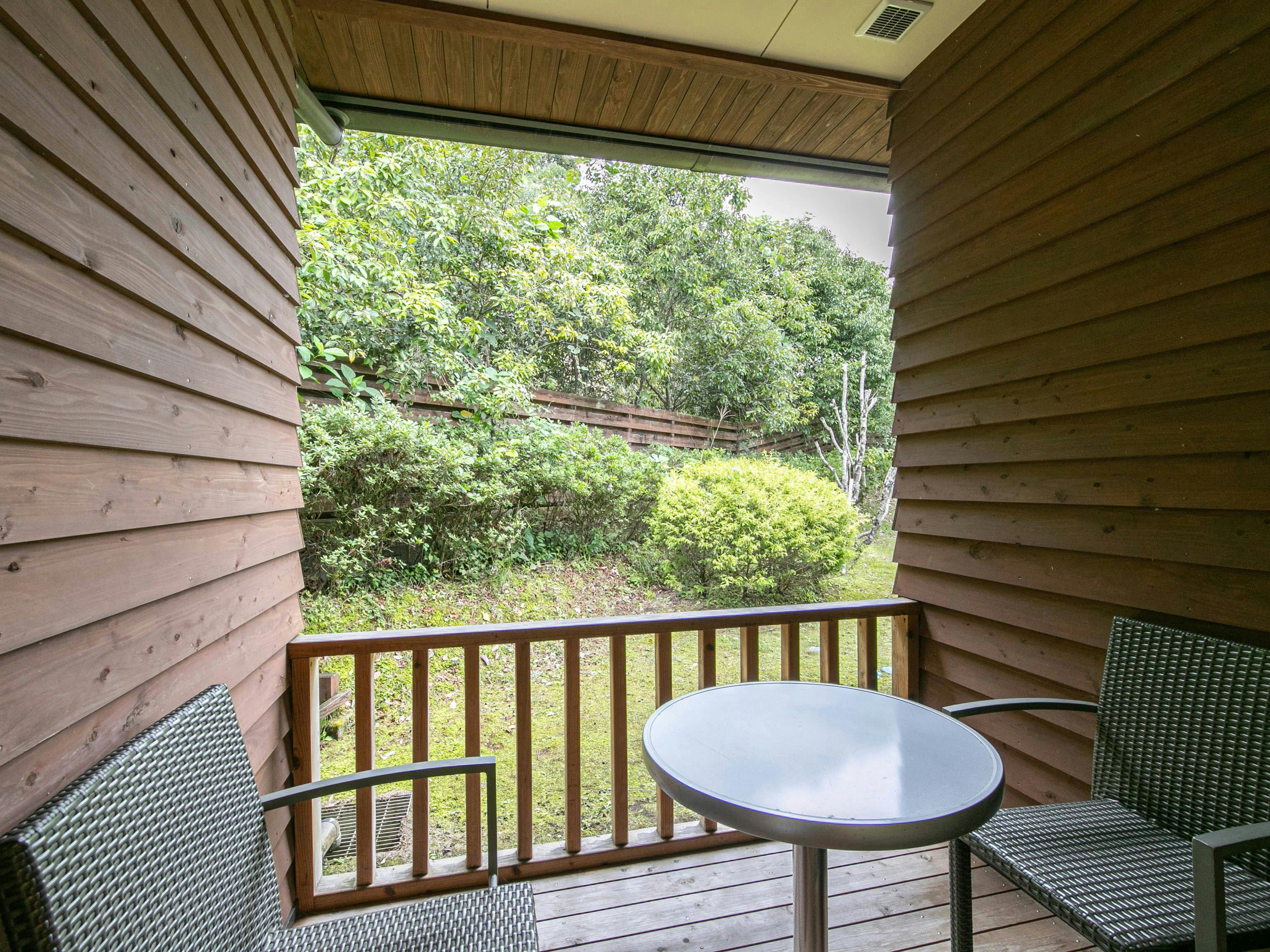 Fontana no Oka Kamou: The Scent of Wood and Beautiful Hot Springs