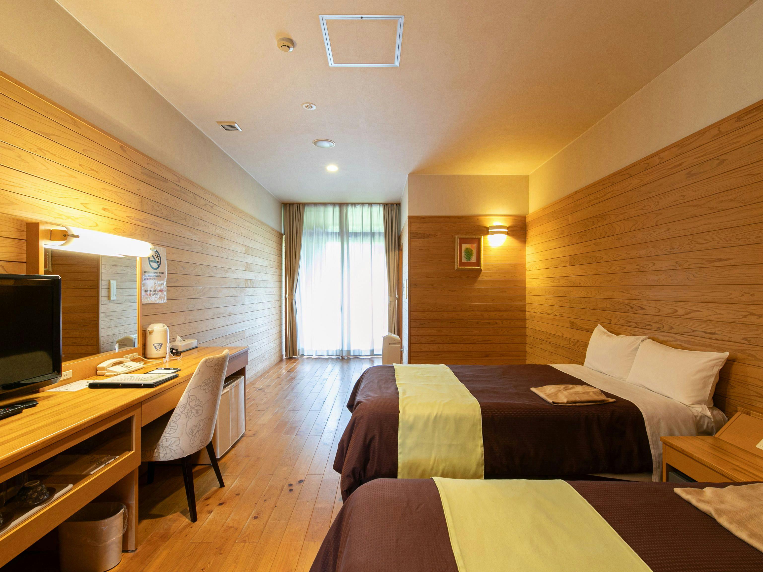 Fontana no Oka Kamou: The Scent of Wood and Beautiful Hot Springs