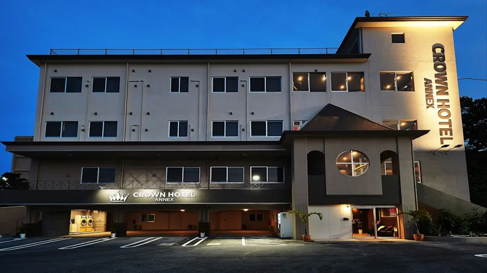 Crown Hotel Okinawa Annex