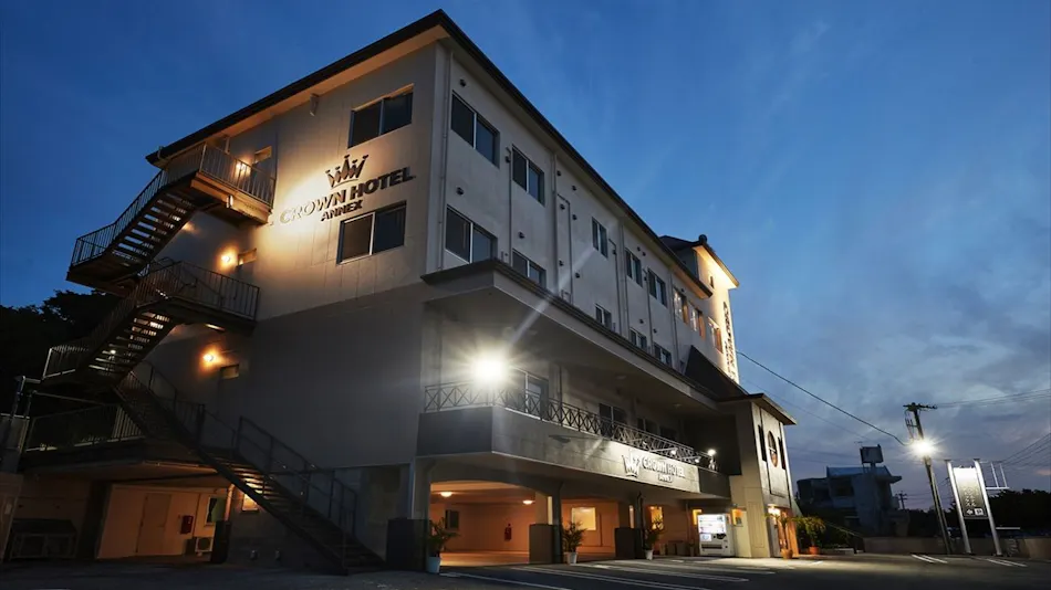 Crown Hotel Okinawa Annex