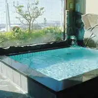 최상층에 위치한 전망 욕장을 즐겨보세요.