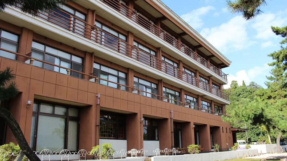 Miyajima Seaside Hotel