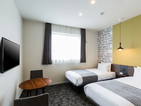 ซูพีเรีย ทวิน