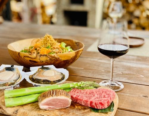 お食事はグランピングスタイル