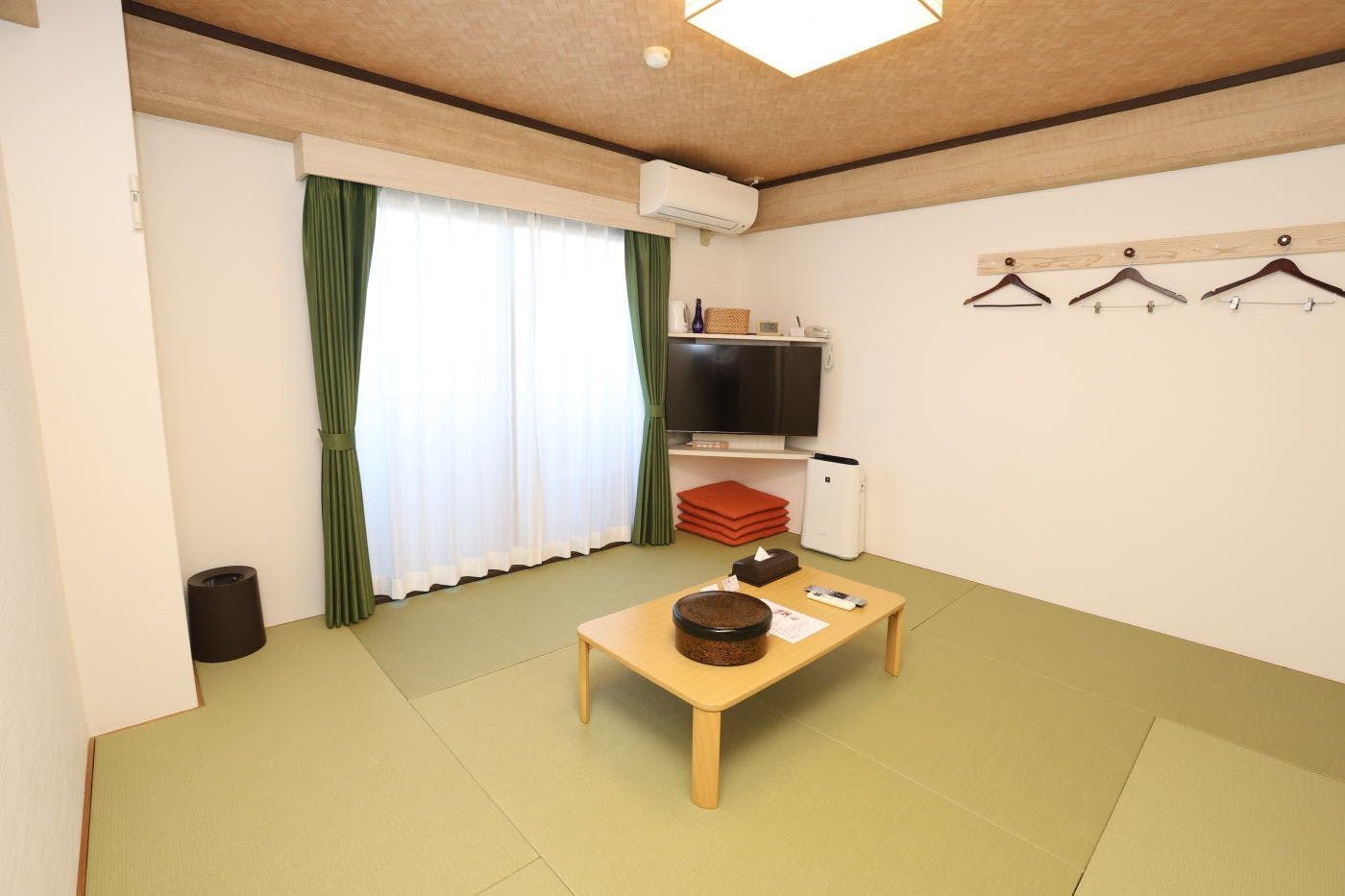 ห้องพักสไตล์ญี่ปุ่น ขนาด 8 เสื่อทาทามิ