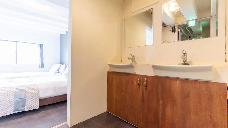 LUANA Hotel in Nakano