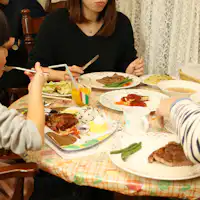 【저녁 식사 예】함께 먹으면 더 맛있어요.